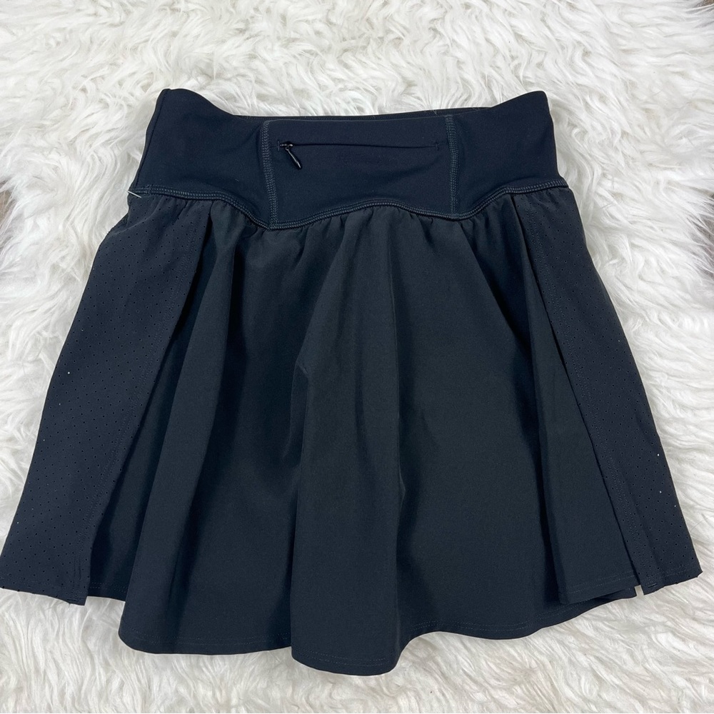 NEW Spanx Get Moving skort - Picture 8 of 8